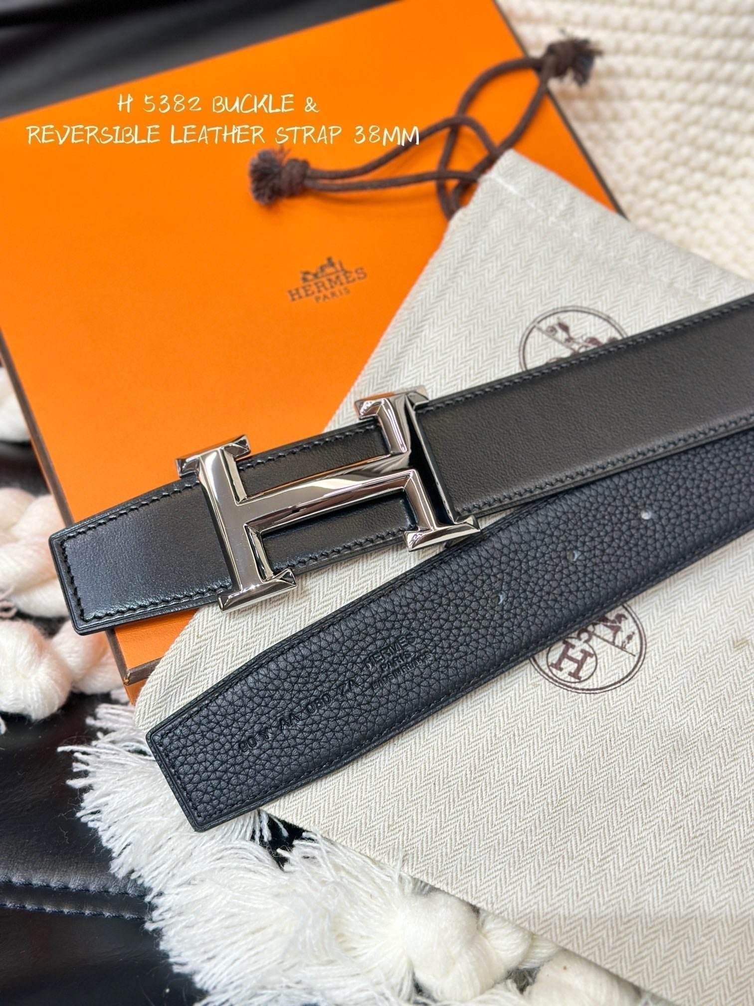 Alternative view of HM 5382 BELT SILVER BUCKLE & REVERSIBLE BLACK LEATHER STRAP 38MM