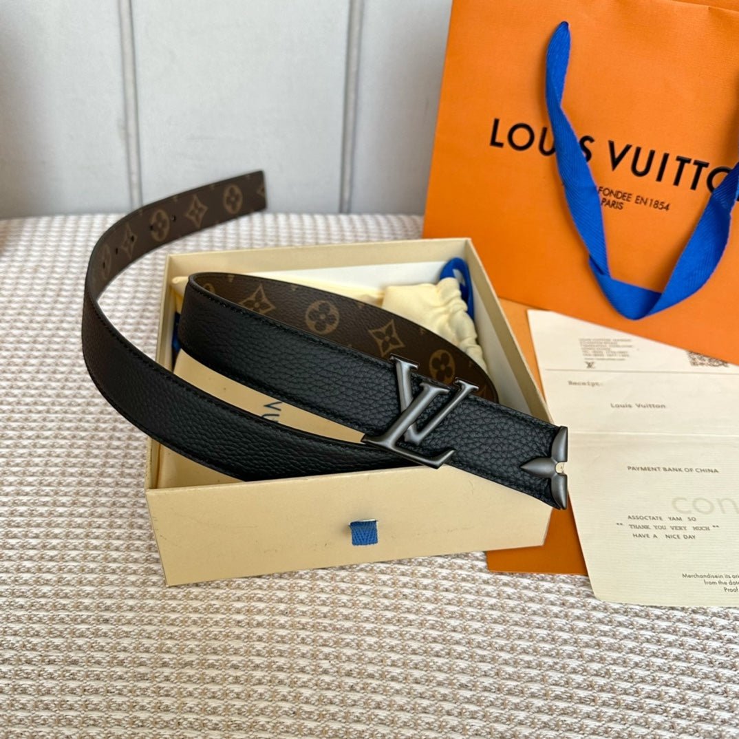 Alternative view of PRETTY LV 30MM REVERSIBLE BELT IN BLACK CALFSKIN BLACK HARDWARE
