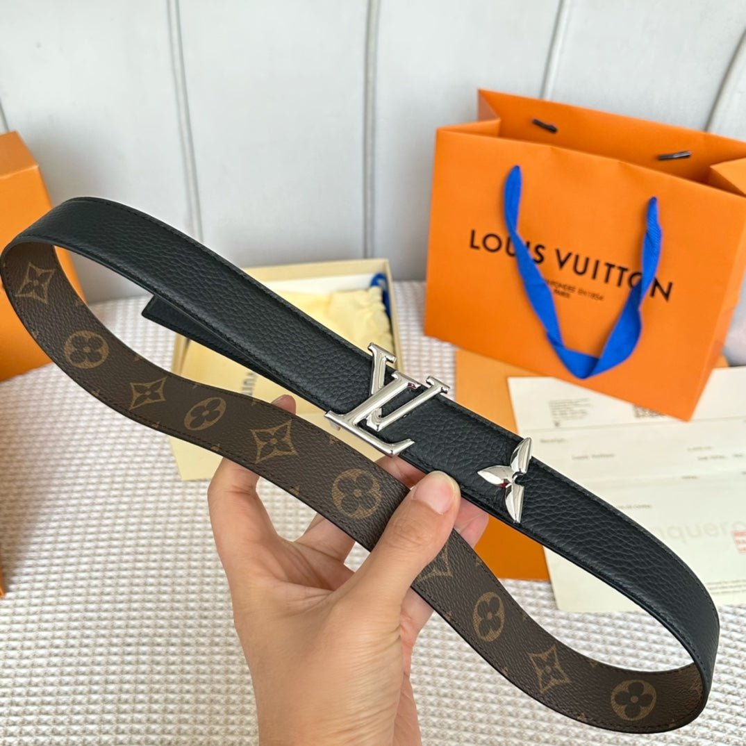Alternative view of PRETTY LV 30MM REVERSIBLE BELT IN BLACK CALFSKIN SILVER HARDWARE