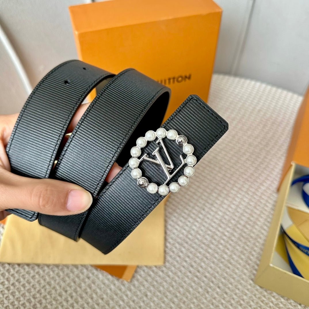 Alternative view of LV CIRCLE PEARL 35MM REVERSIBLE BELT IN BLACK CALFSKIN SILVER HARDWARE