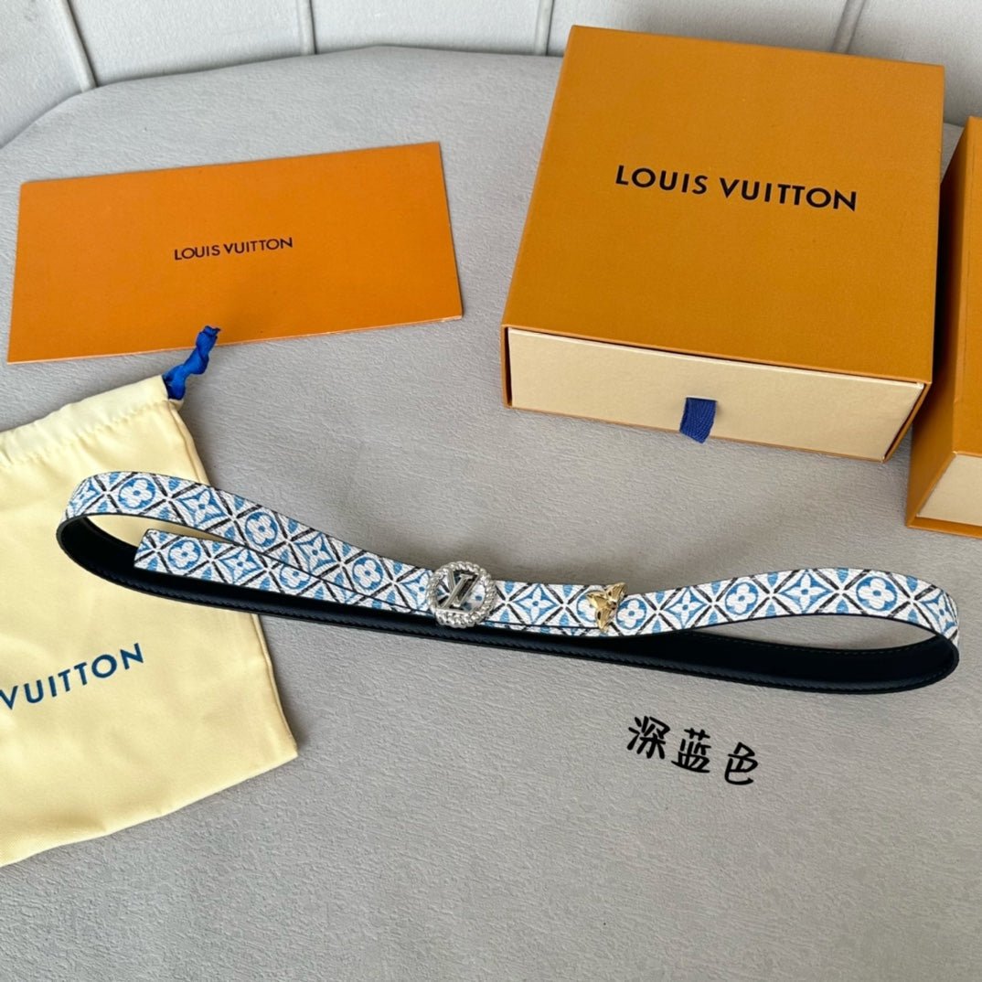 Alternative view of PRETTY LV 20MM REVERSIBLE BELT WHITE AND BLUE CALFSKIN SILVER MIX GOLD HARDWARE