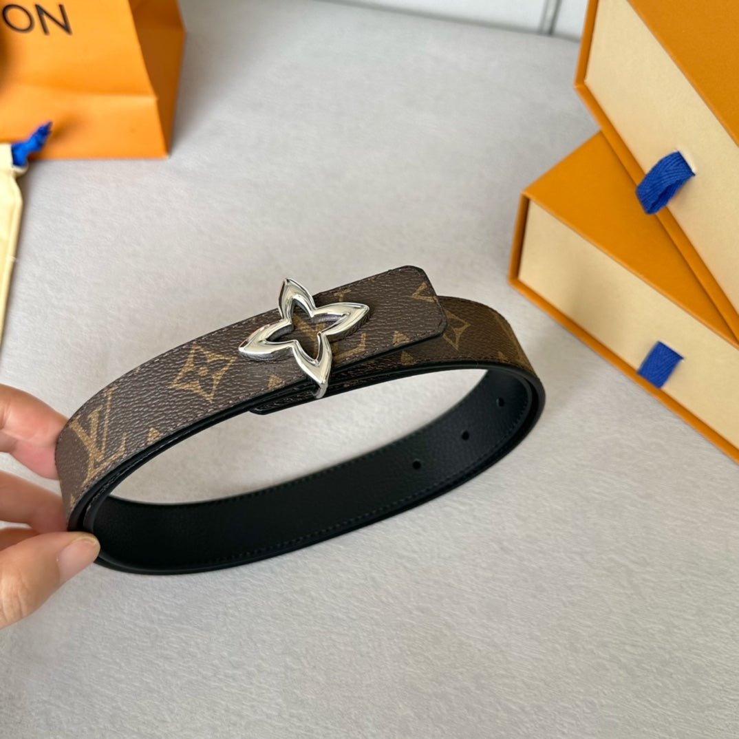 Alternative view of LV  MINI FLOWERGRAM 30MM REVERSIBLE BELT IN BLACK CALFSKIN SILVER HARDWARE