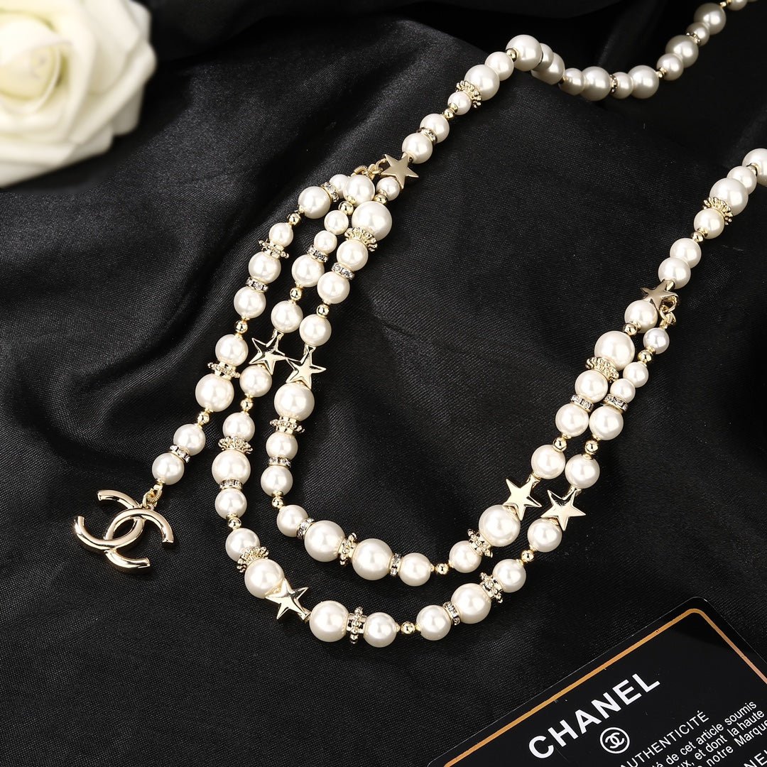 Chanel Gradient Pearl Logo Chain - Image 6