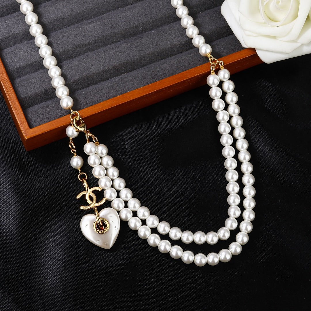 Chanel Pearl Heart Chain Belt - Image 6