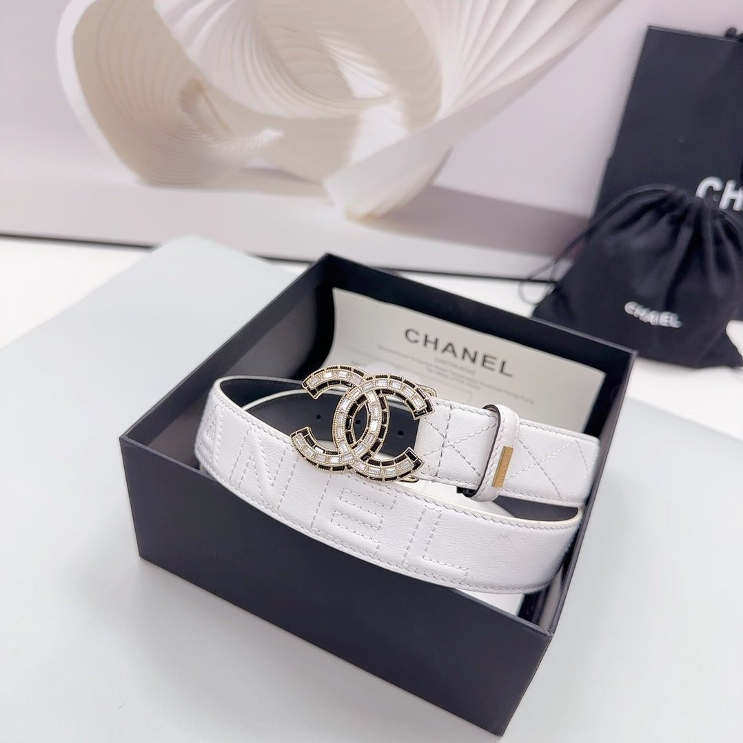 Chanel White Quilted Crystal Belt - Image 3