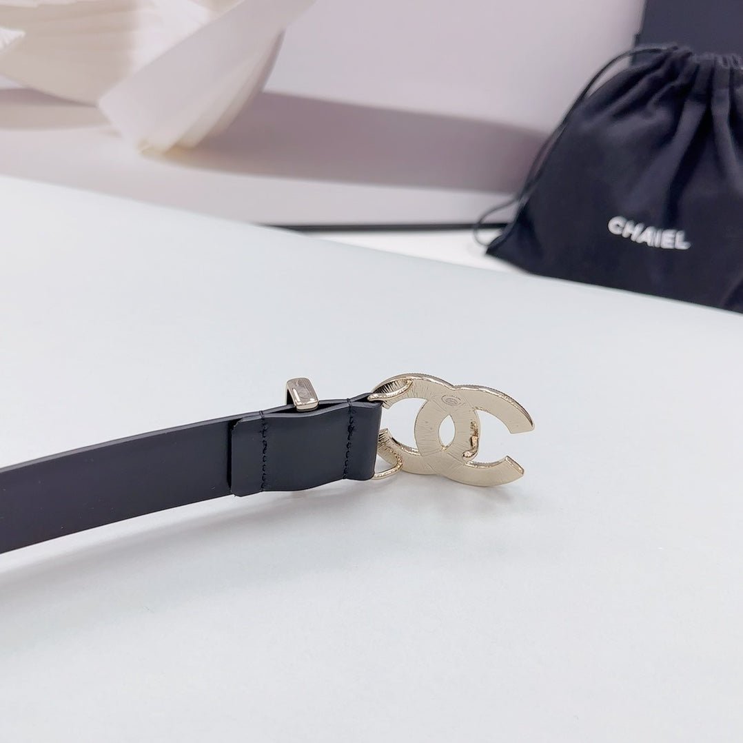Chanel Smooth Pearl Belt - Image 7