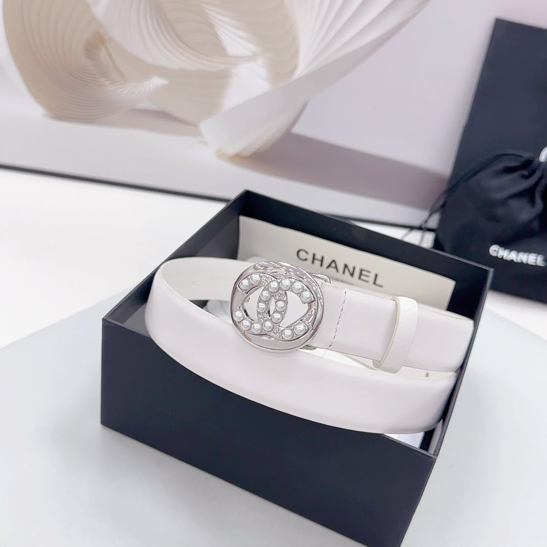 Chanel Cream Pearl Belt - Image 4