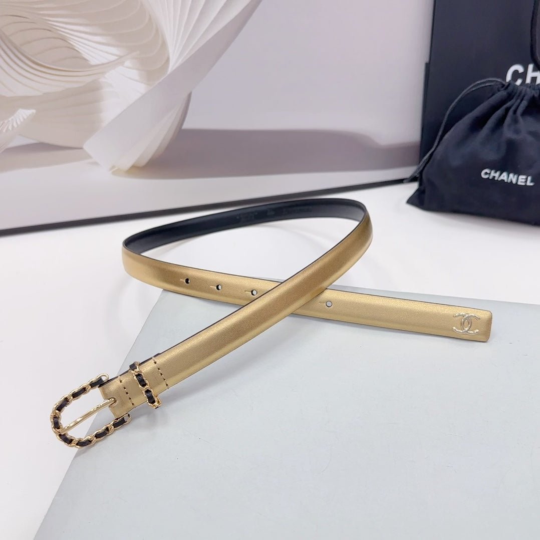 Alternative view of Chanel Shiny Gold Waist Belt