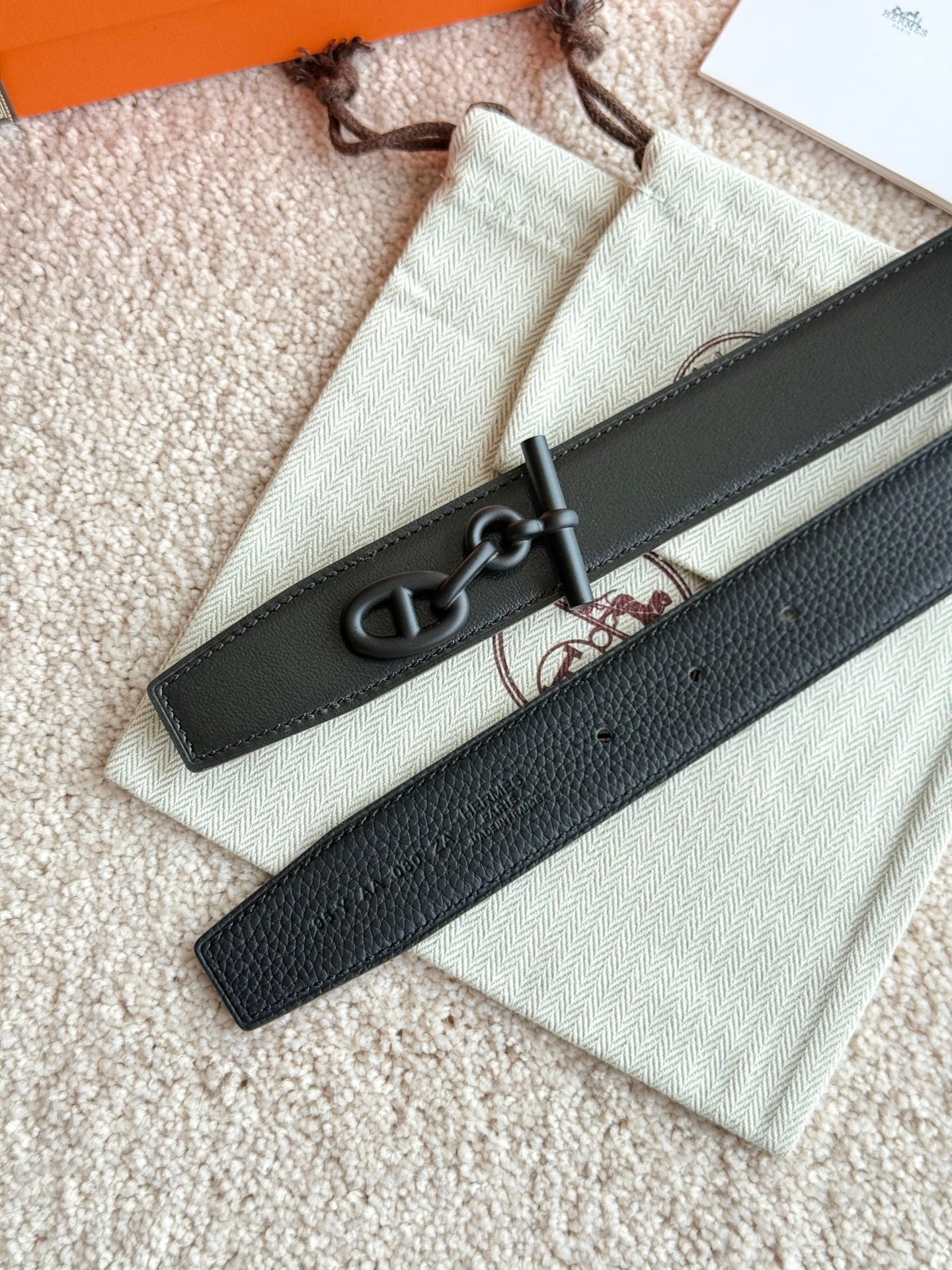 Hermes Black Matte Toggle - Image 7