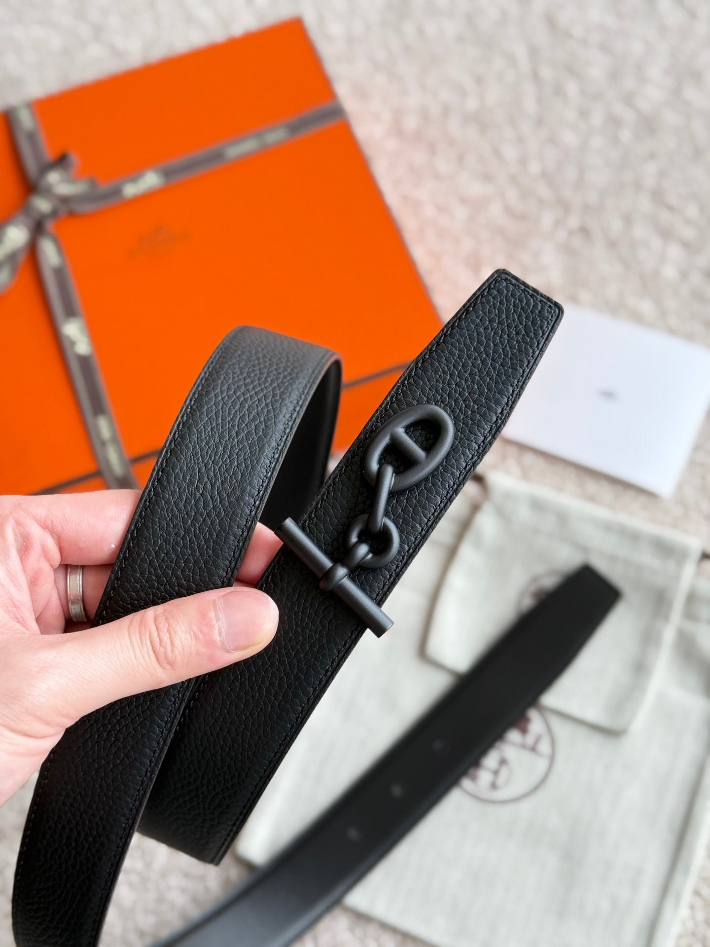 Hermes Black Matte Toggle - Image 3