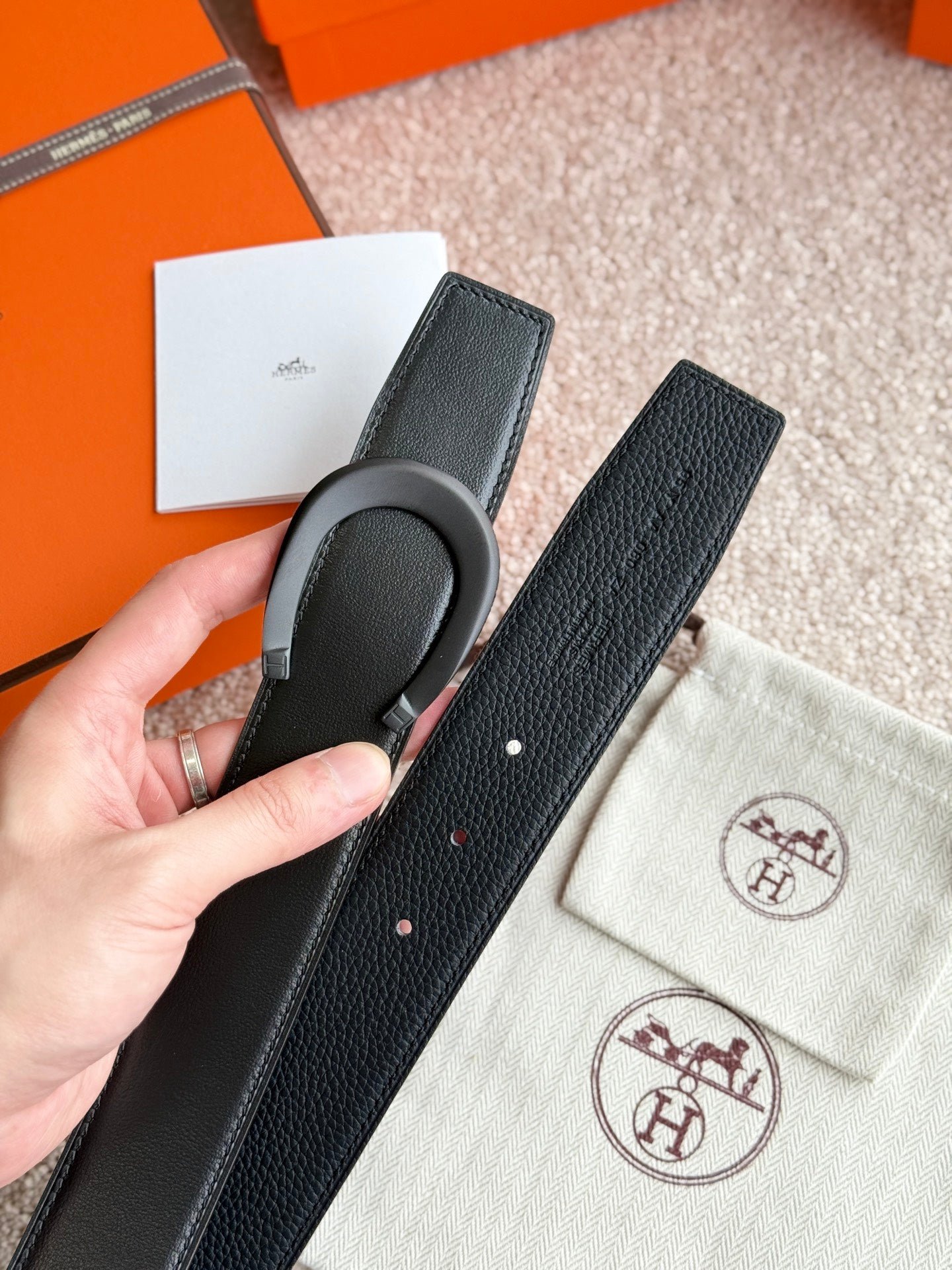 HERMES Horseshoe Leather Belt - Image 4