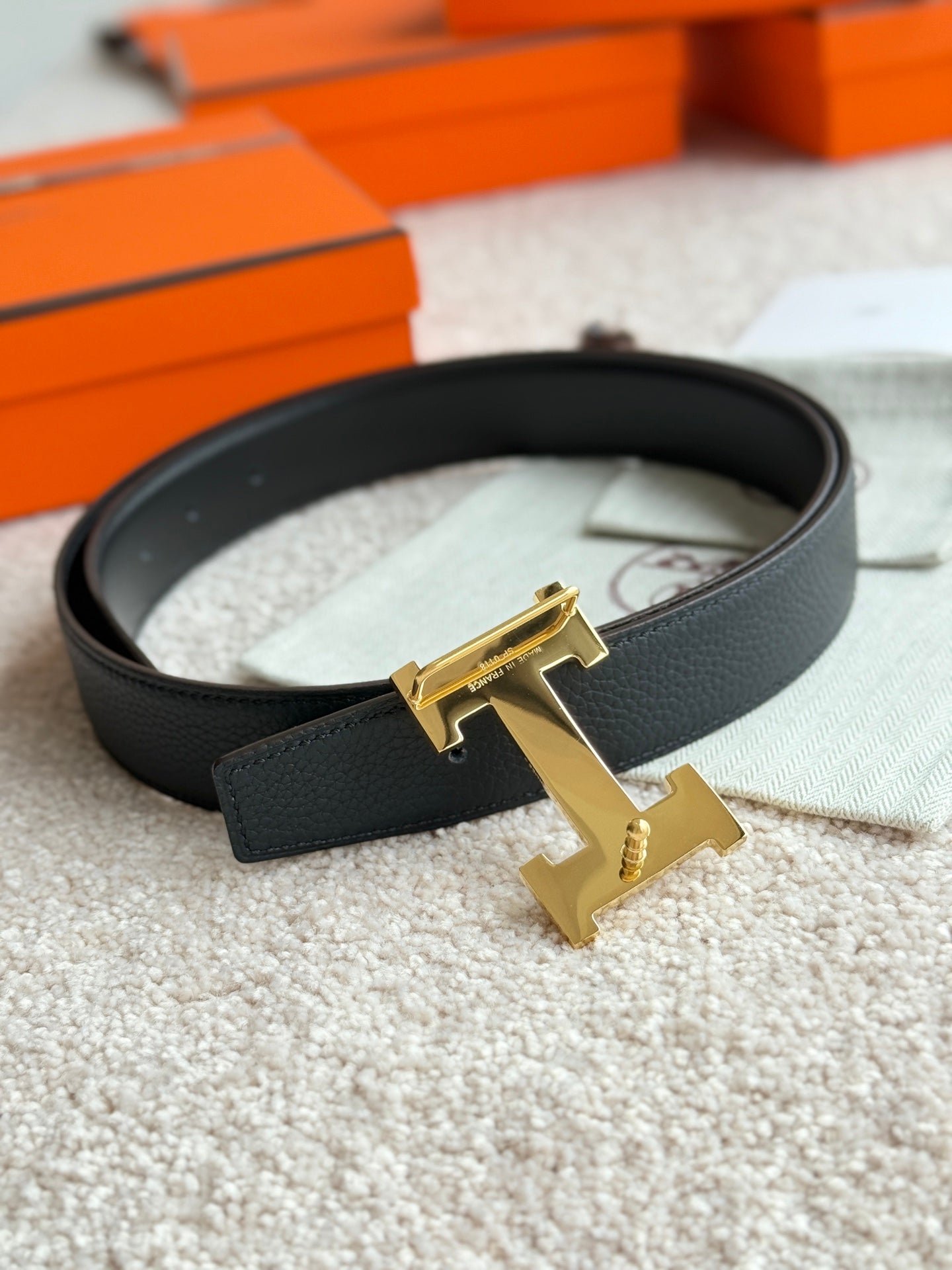 HERMES Hammer Gold H Belt - Image 3