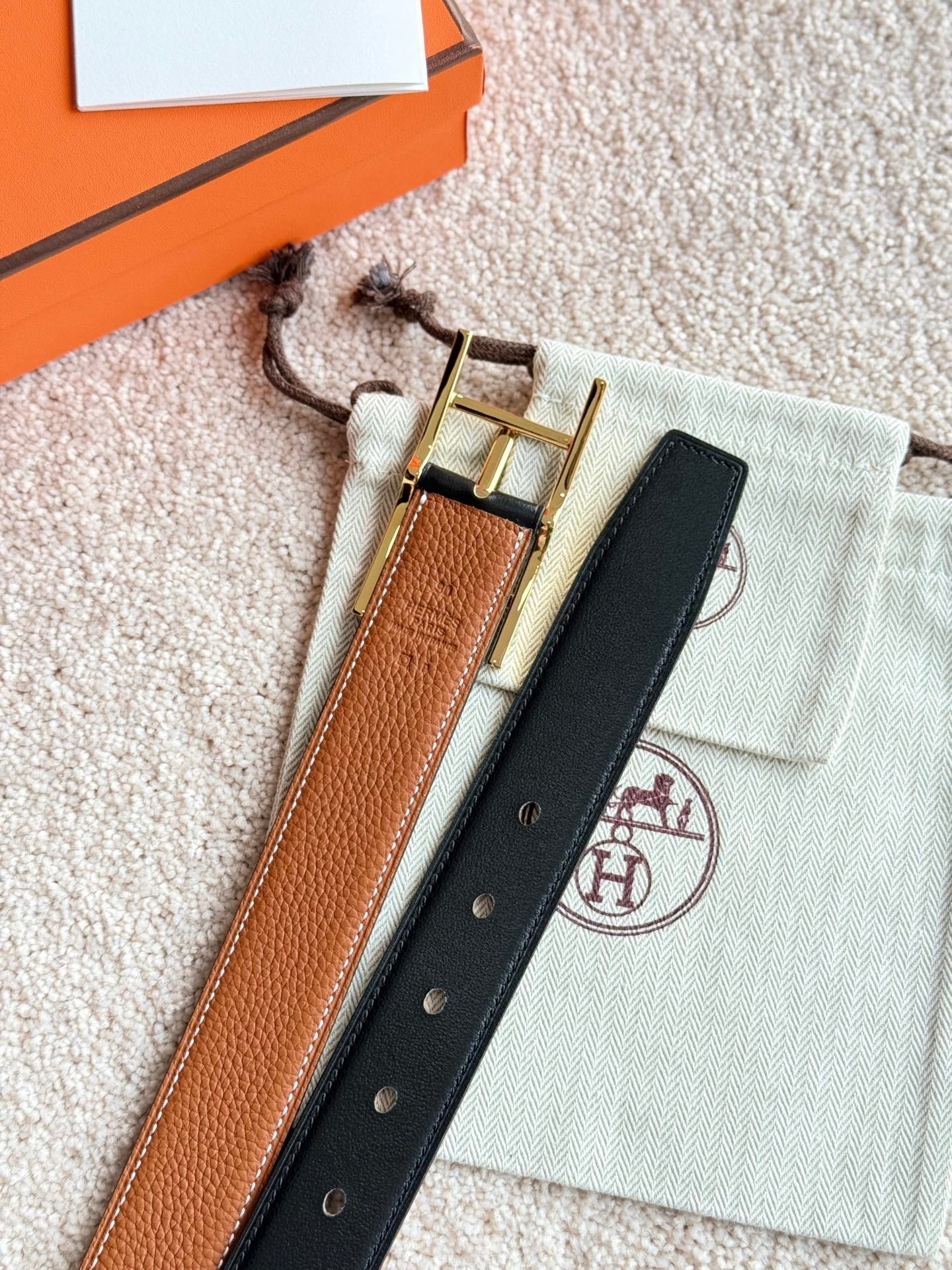Alternative view of HM Gold Quentin Reversible 32mm Belt Black Brown Leather 188088