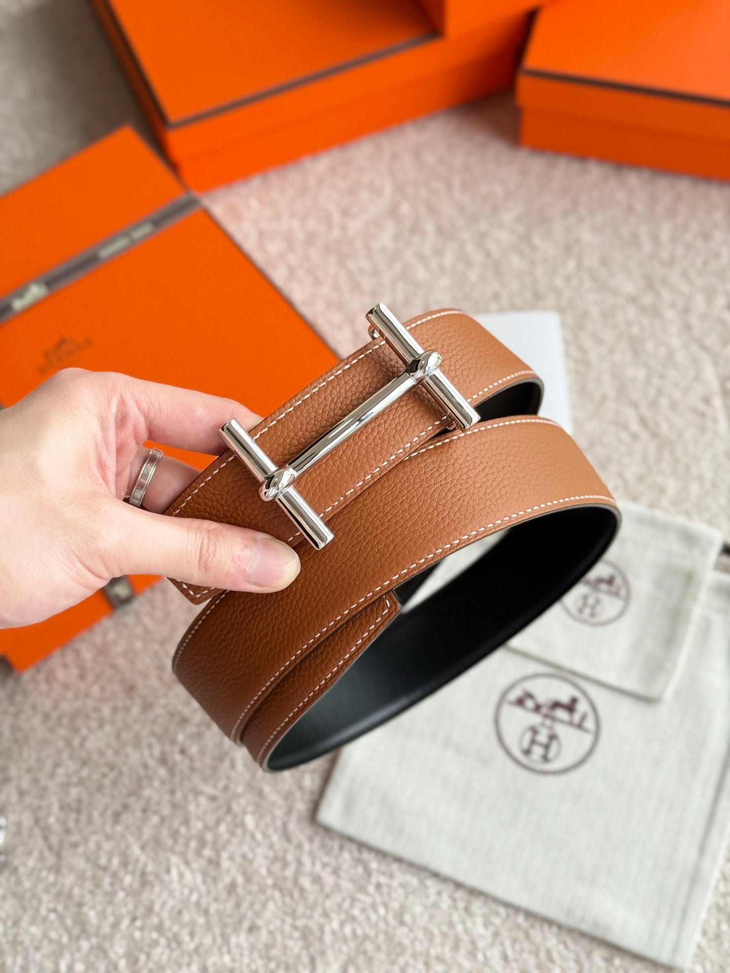 HERMES Tan Bar Silver Strap - Image 3