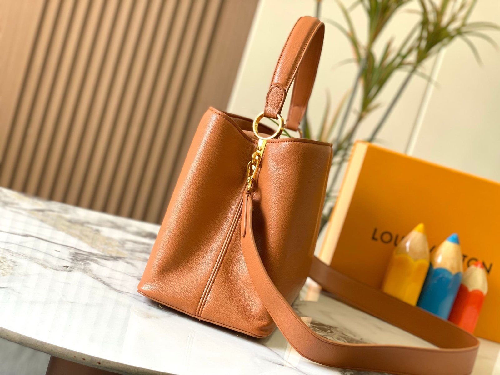 Louis Vuitton Capucines Souple Large - Image 3