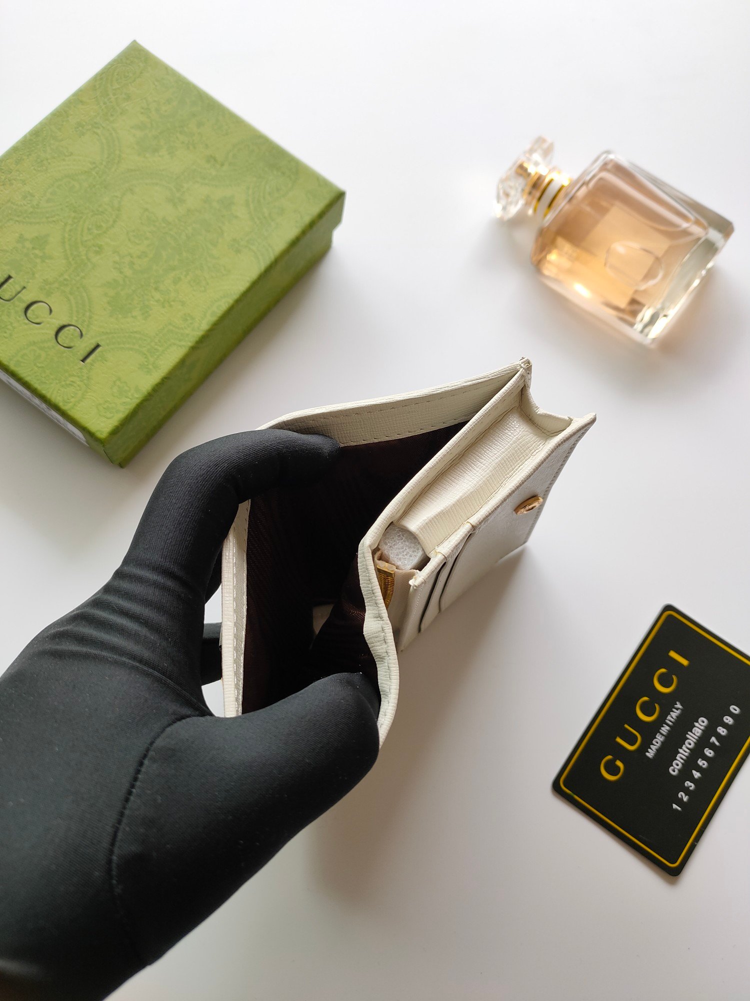 GUCCI Horsebit GG Card Holder - Image 7