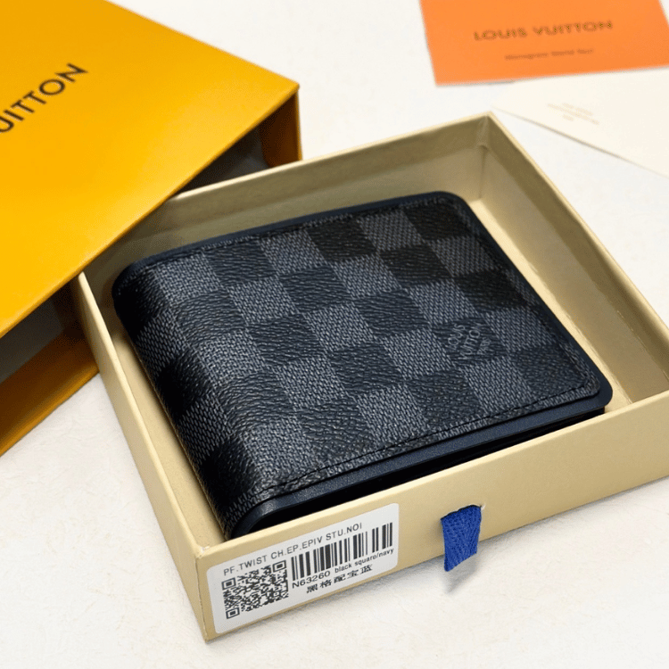 Alternative view of Louis Vuitton Multiple Wallet Damier Graphite 11.5 Inches N62663