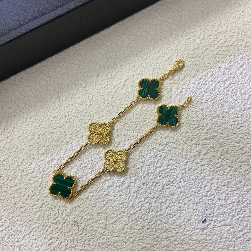 Van Cleef Alhambra Peacock Green Bracelet - Image 5