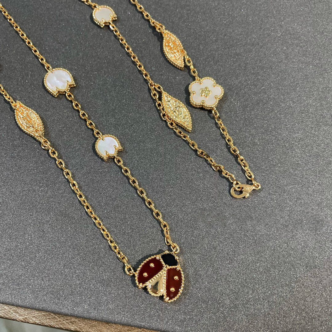 VCA Lucky Spring 15 Motifs Gold Necklace - Image 3