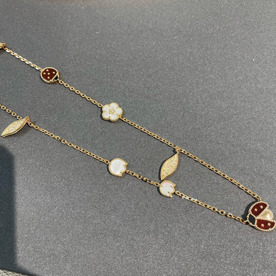 VCA Lucky Spring 15 Motifs Gold Necklace - Image 5