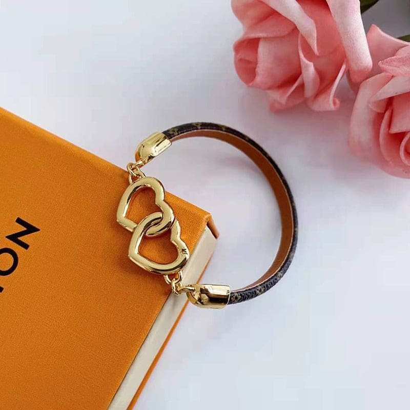 LV Vintage Leather Interlocking Heart Bracelet - Image 8