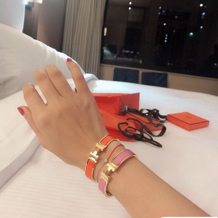 Hermès Gold Plated Orange Enamel Bracelet - Image 3