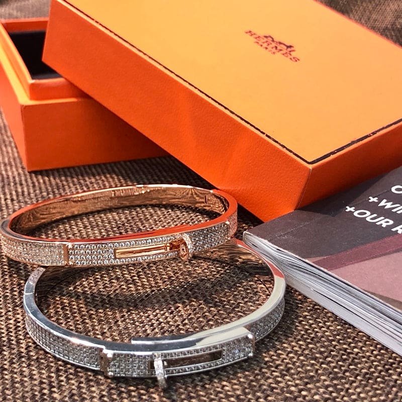 Hermès Rose Gold Full-Pavé Kelly Lock Bangle - Image 4