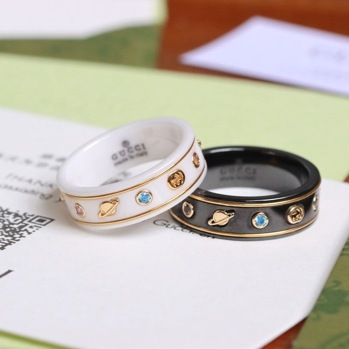 GUCCI White Ceramic Bee Gemstone Ring - Image 4
