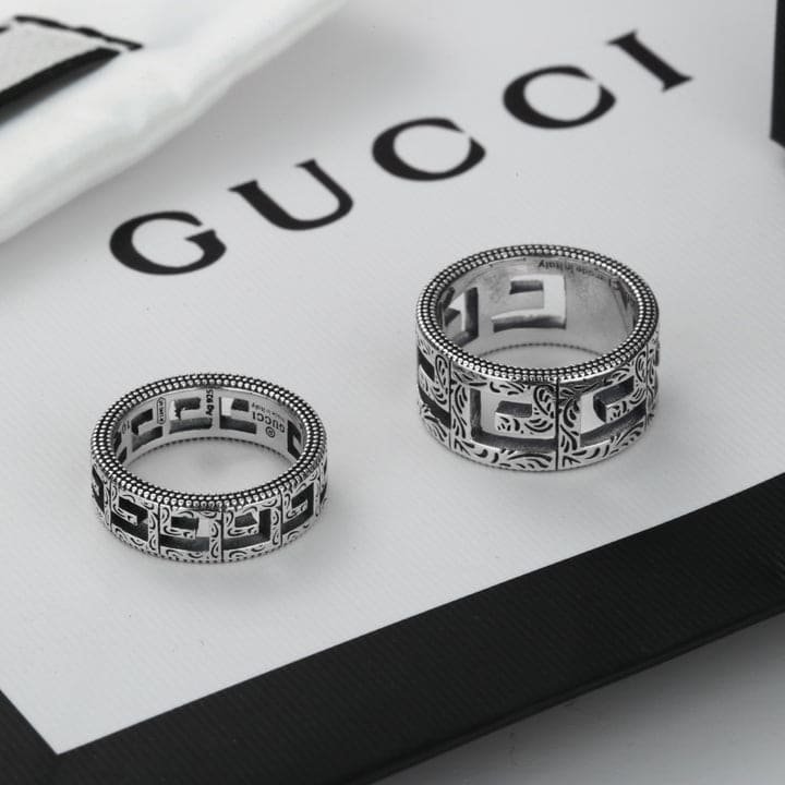 GUCCI Hollow Carved Geometric Silver Ring - Image 4