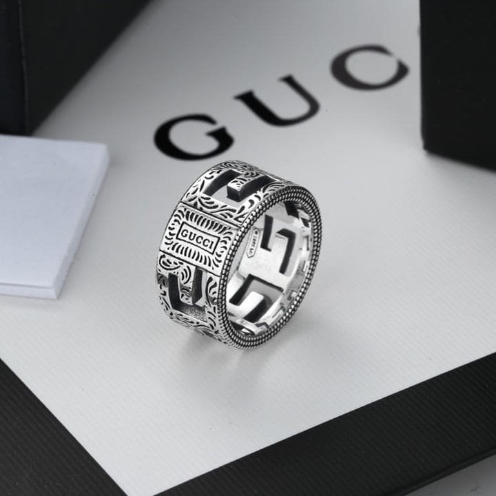 GUCCI Hollow Carved Geometric Silver Ring - Image 3
