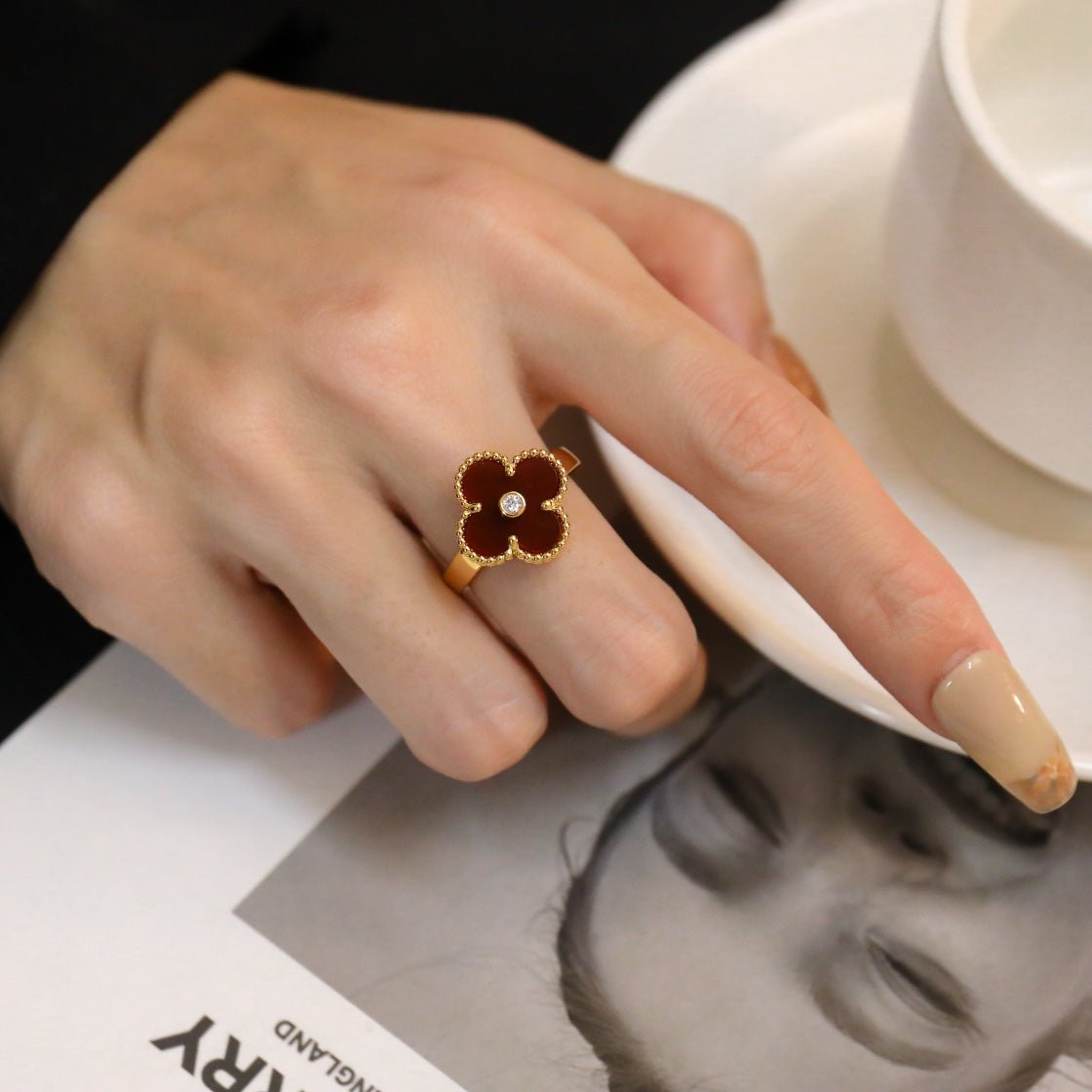 Red Carnelian Clover Rose Gold Diamond Ring