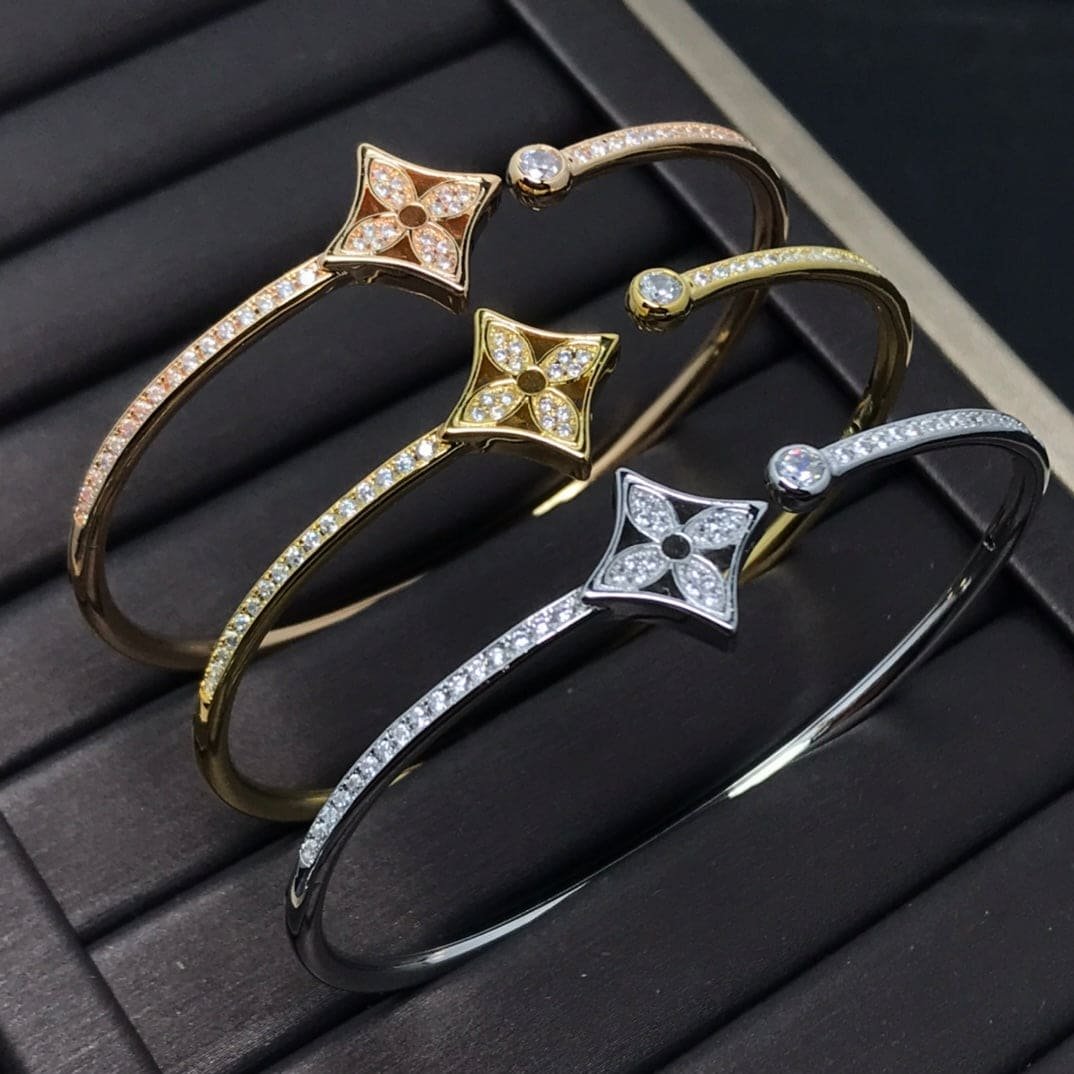 LV Gold Diamond Clover Bangle - Image 5