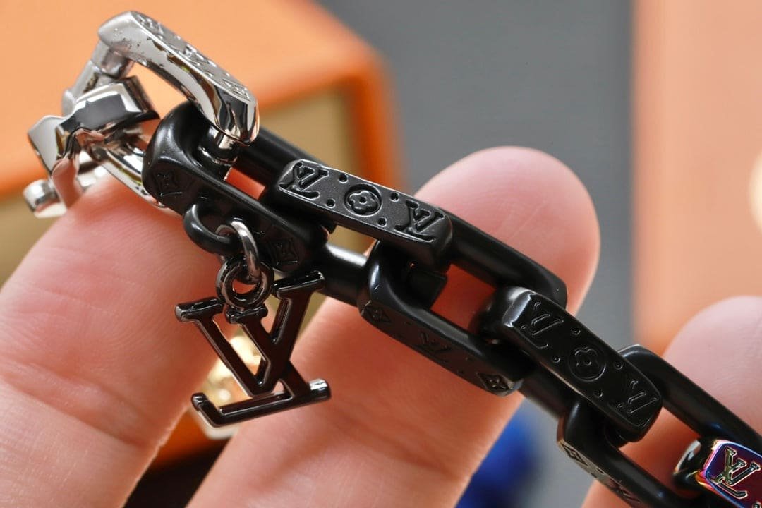 LV Multicolor Chain Bracelet - Image 10