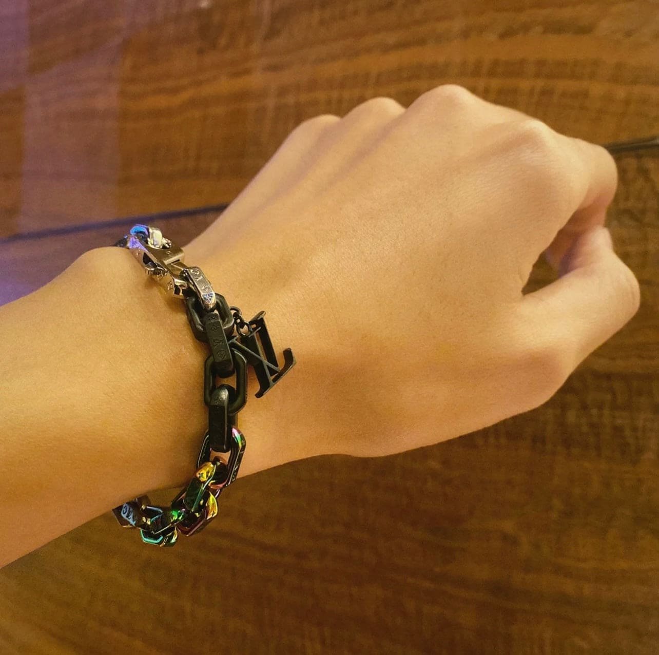 LV Multicolor Chain Bracelet - Image 4