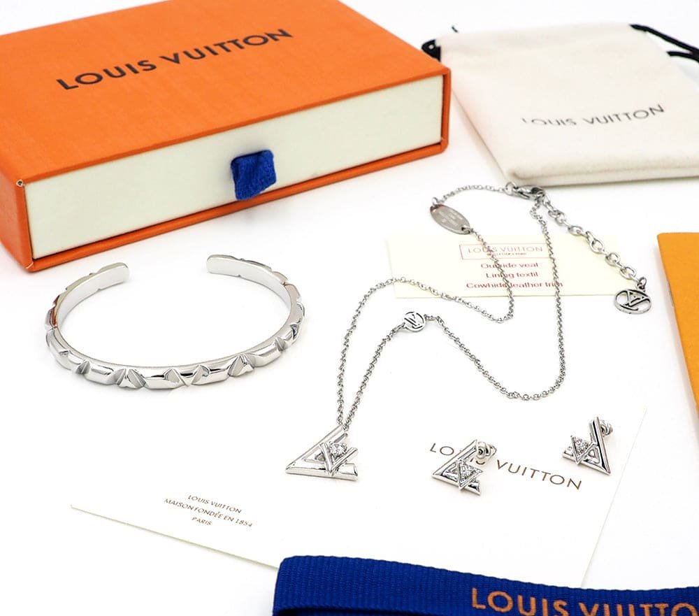 LV Silver Zircon Triangle Logo Necklace - Image 4