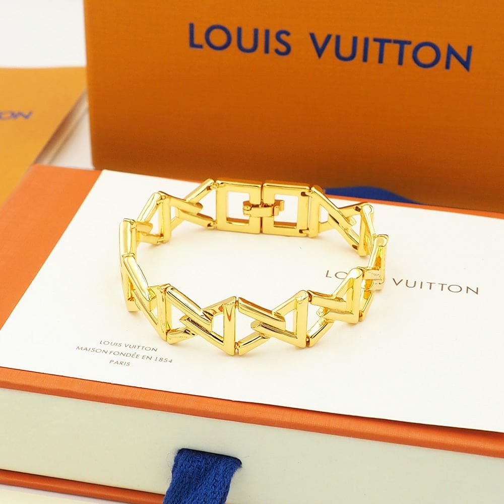 LV Gold Geometric Link Bracelet - Image 4