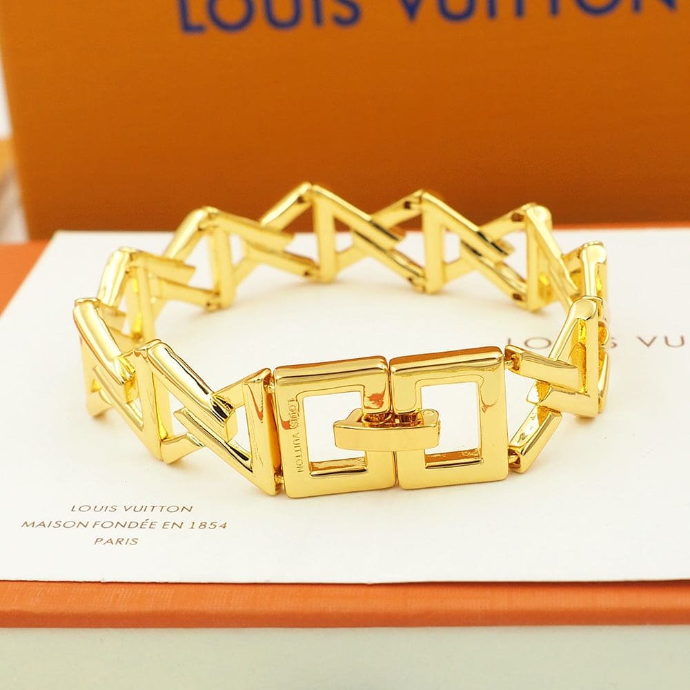 LV Gold Geometric Link Bracelet - Image 5