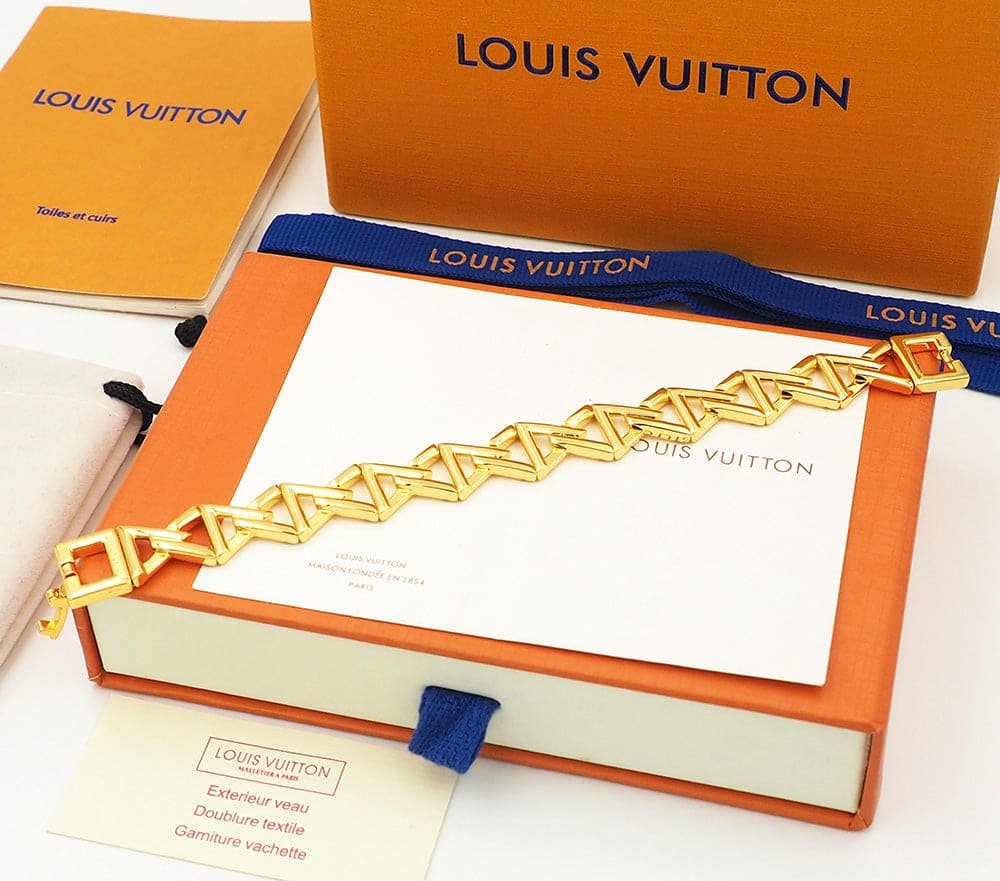 LV Gold Geometric Link Bracelet - Image 7