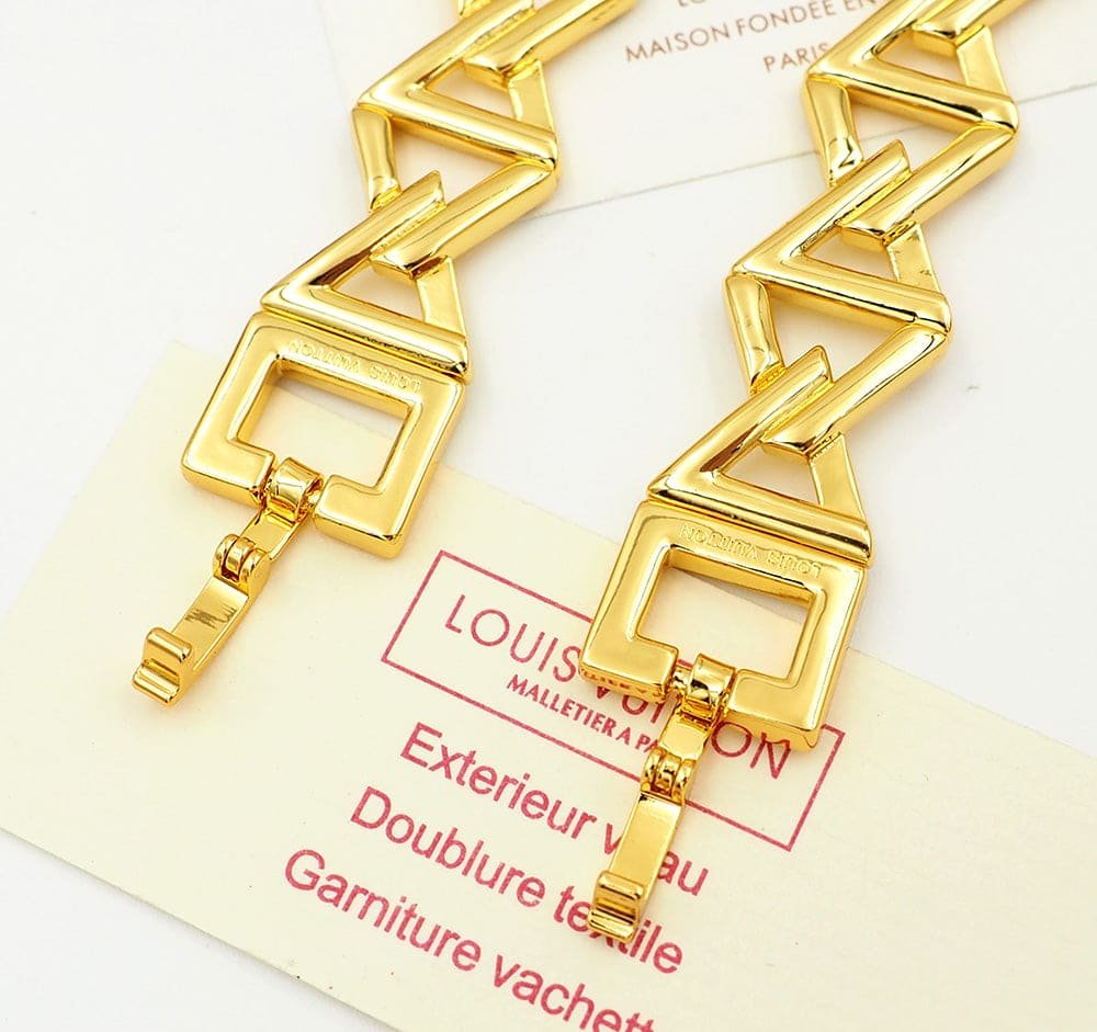 LV Gold Geometric Link Bracelet - Image 10