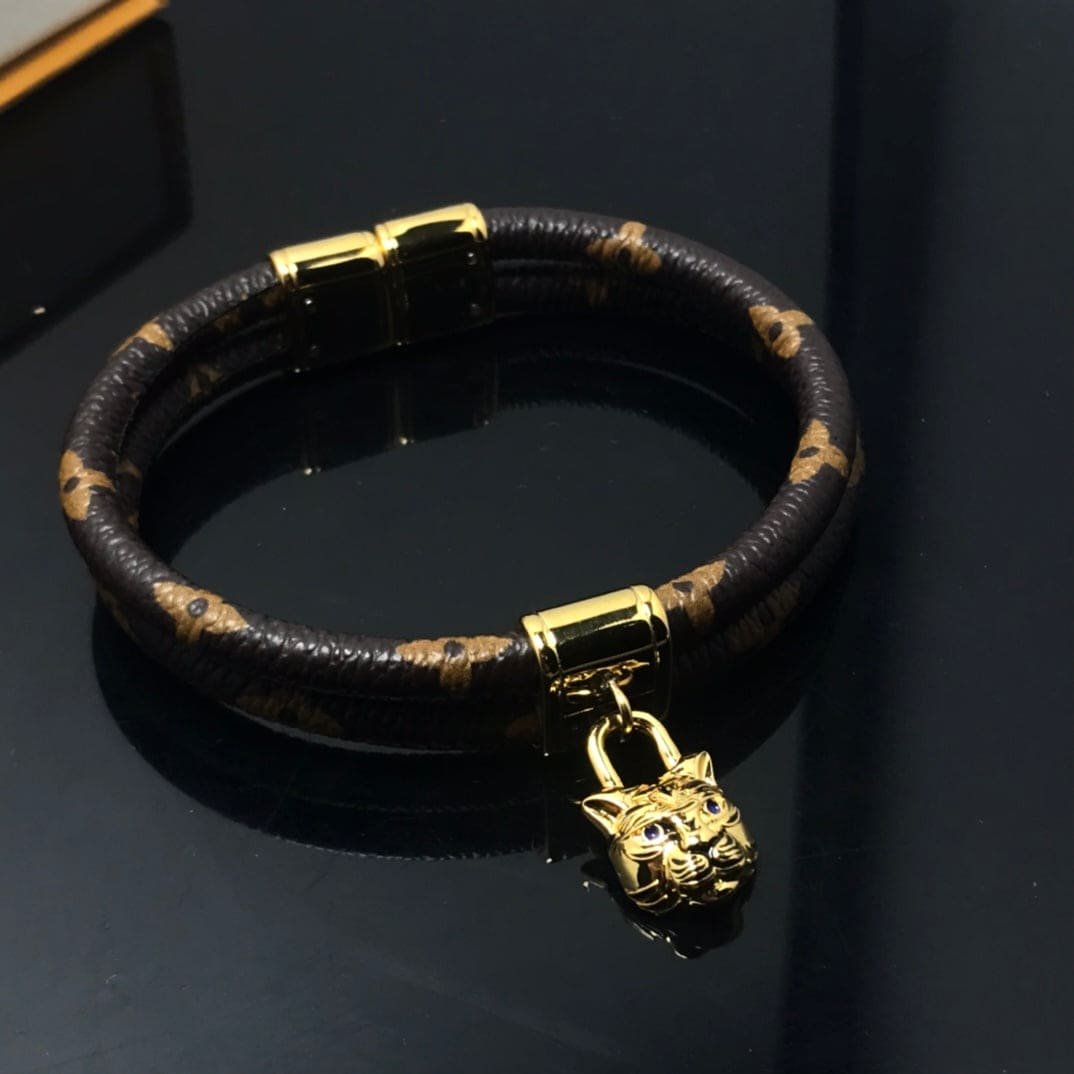 Alternative view of LV Tiger Head Charm Double Wrap Bracelet