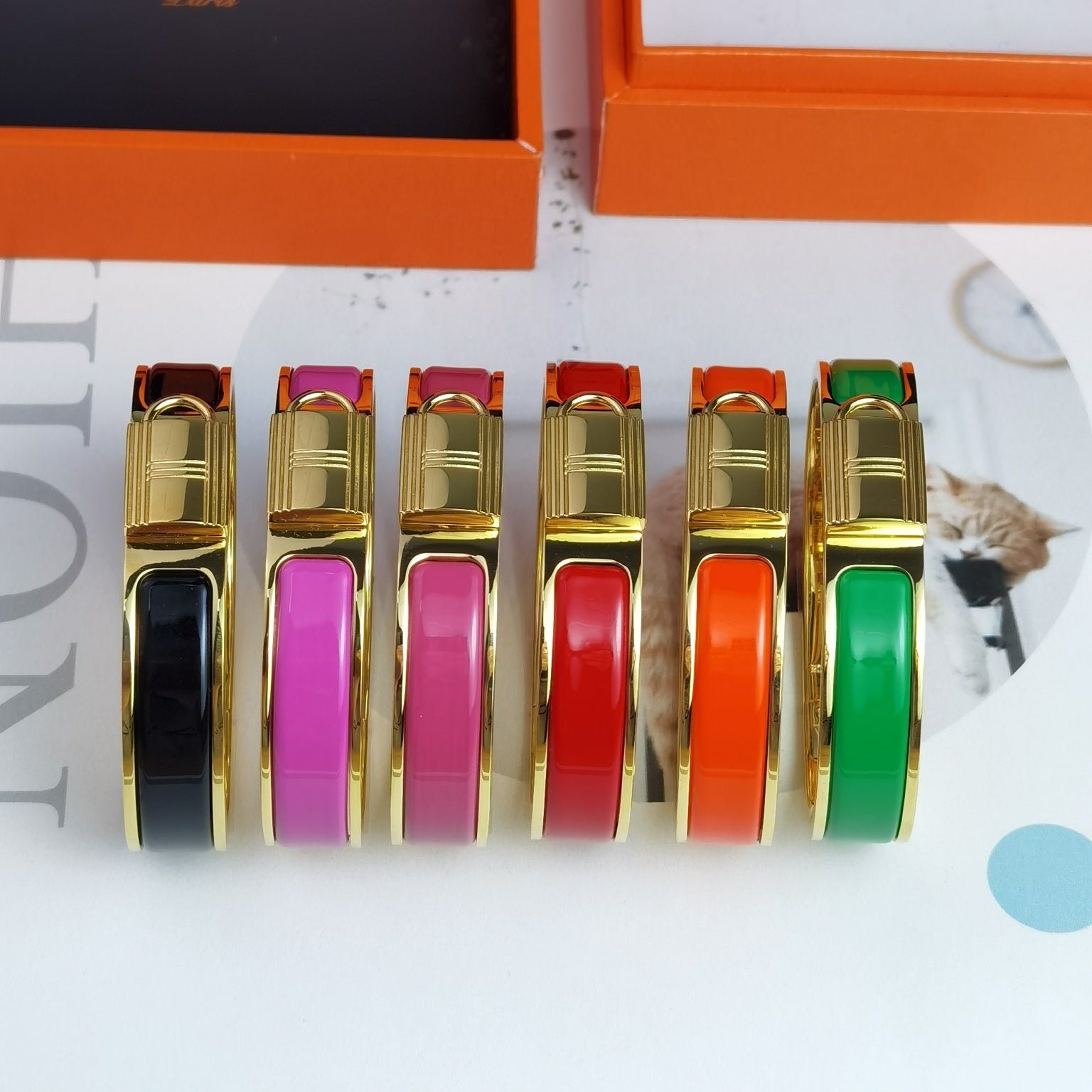 Hermès Gold Coral Enamel Hinged Bracelet - Image 5