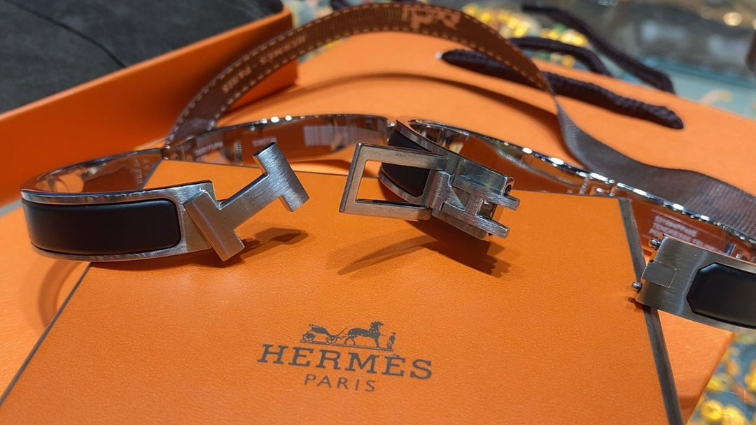 Hermès H-Action Black & Silver Plated Bangle - Image 4