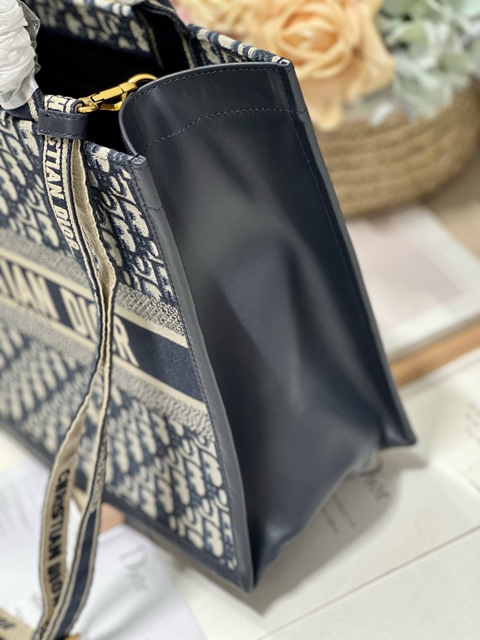 Dior Medium Book Tote Blue Hand Bag - Image 4