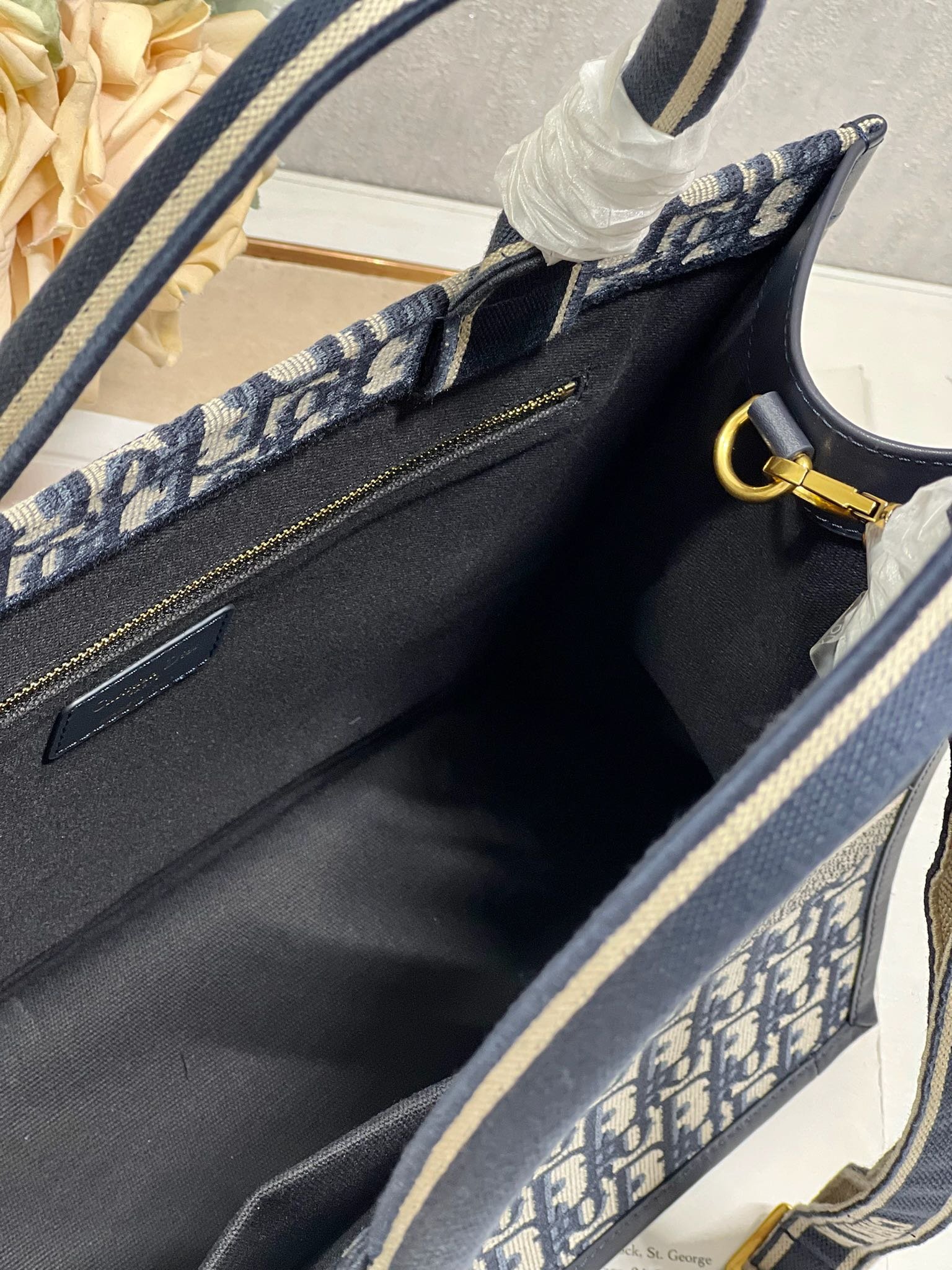 Dior Medium Book Tote Blue Hand Bag - Image 7