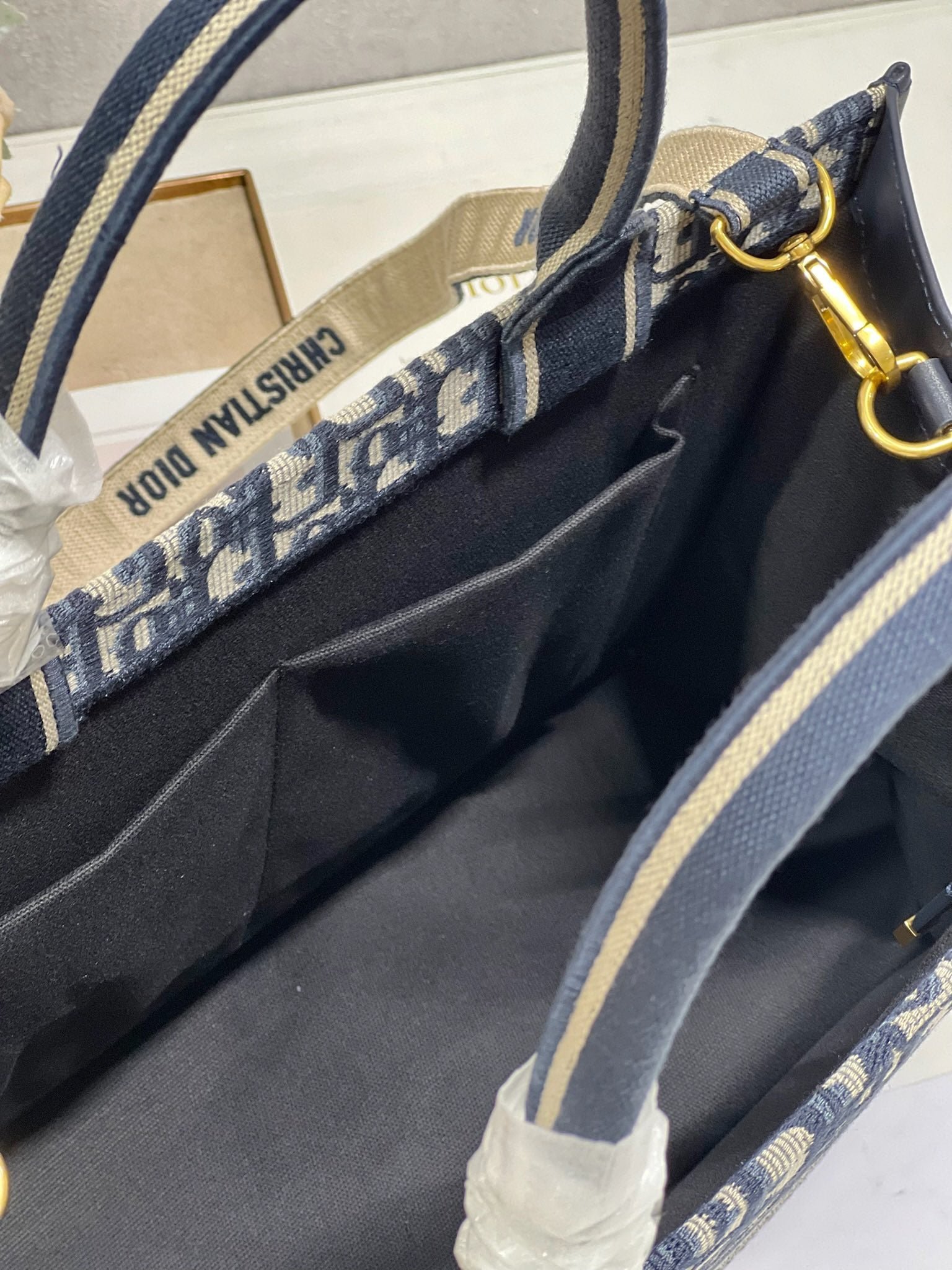Dior Medium Book Tote Blue Hand Bag - Image 8