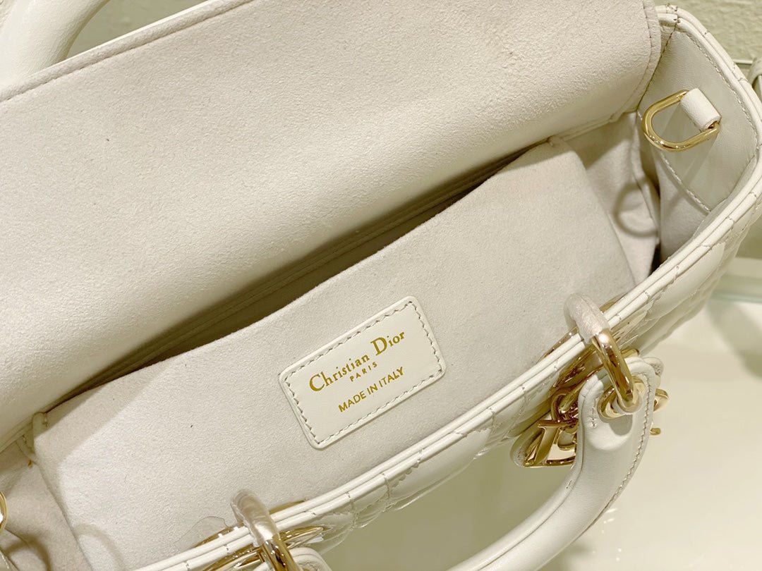 Dior Lady D-Joy Medium White Lambskin Hand Bag - Image 9