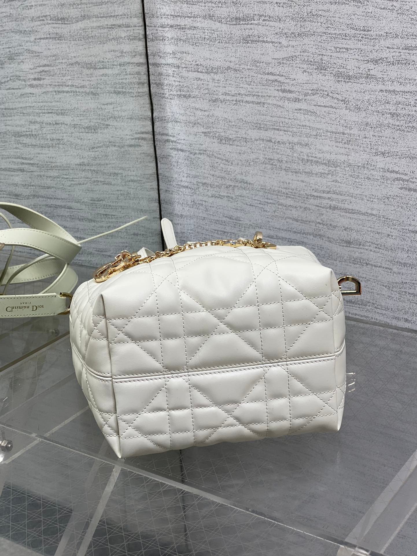 Dior Toujours Vertical Bag White Lambskin with Lucky - Image 4
