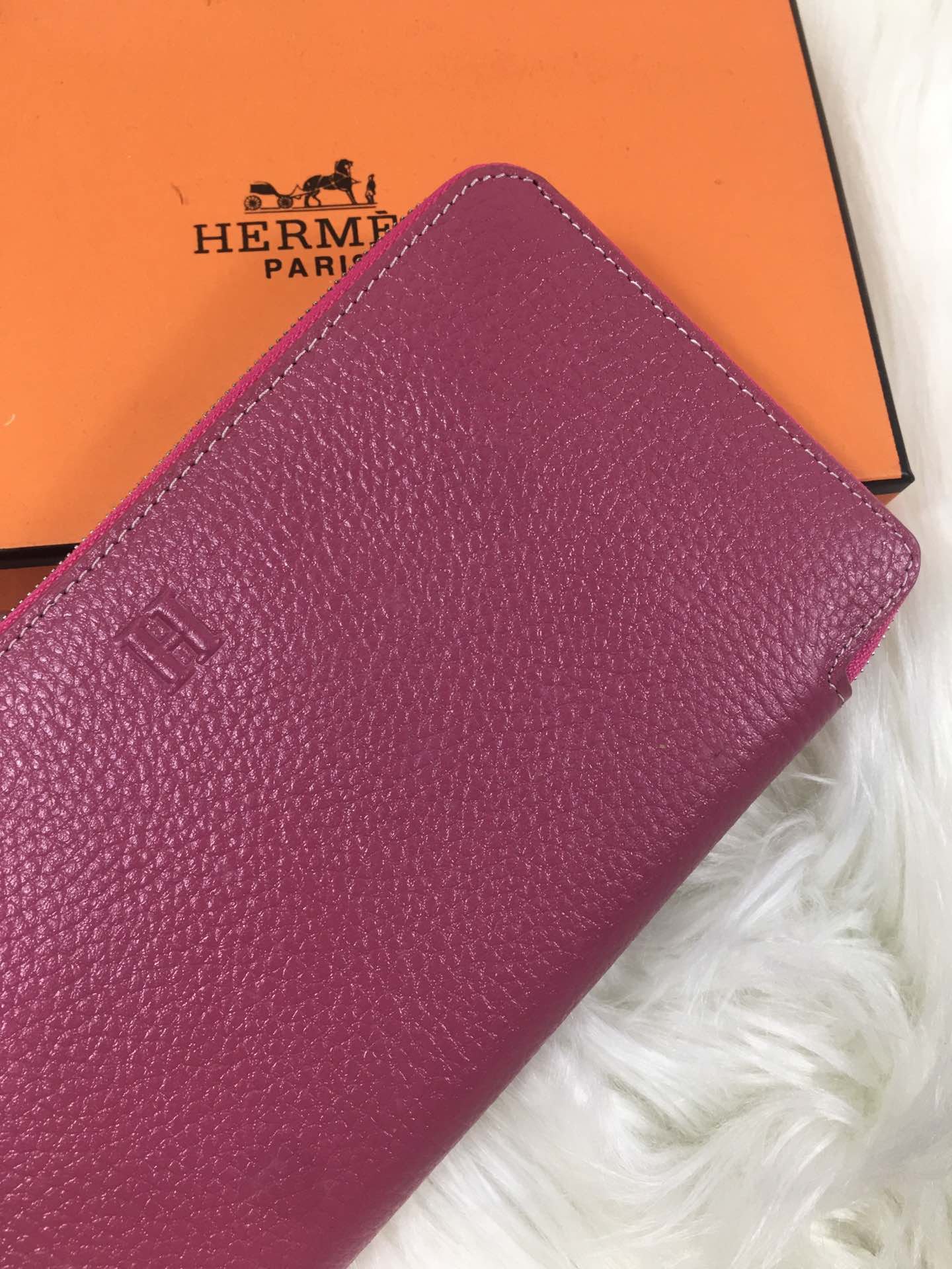 Hermès Togo Purple Zip Around Wallet - Image 3