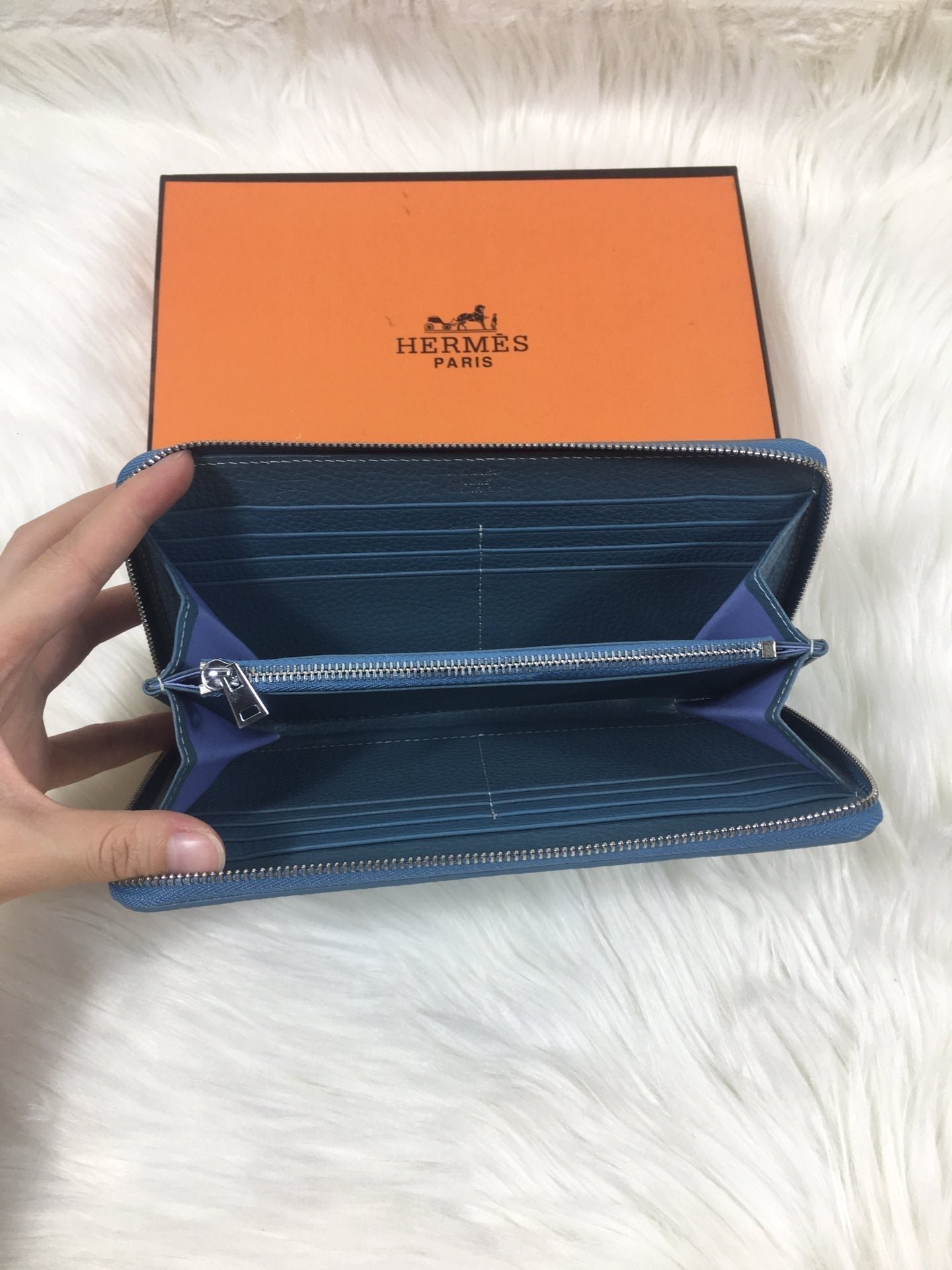 HERMES SILK'IN CLASSIC WALLET 20 CERULEAN GRAINED CALFSKIN - Image 4