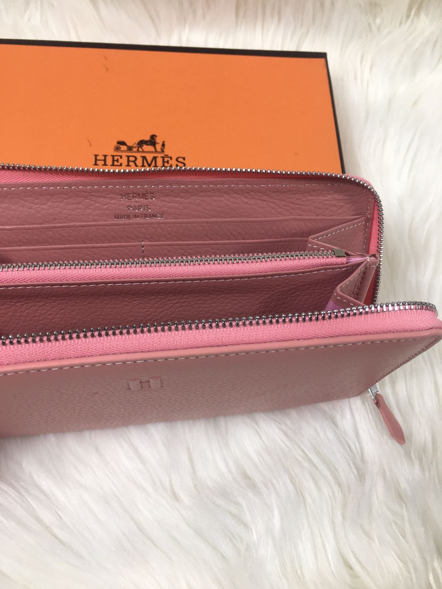 HERMES SILK'IN CLASSIC WALLET 20 LIGHT PINK GRAINED CALFSKIN - Image 6